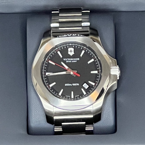 VICTORINOX SWISS ARMY MEN'S 241723.1 INOX WATCH - Picture 1 of 8